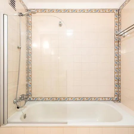Lejlighed Guestready - Minimalist Downtown Apt With Terrace