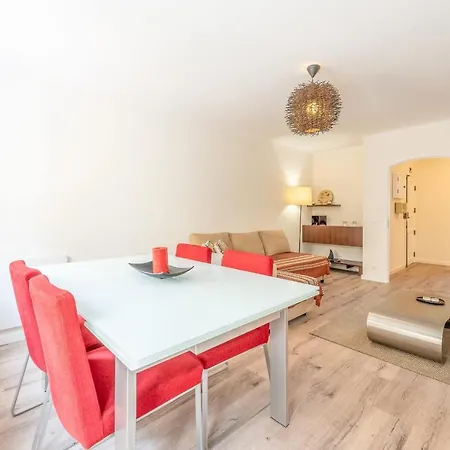 Lejlighed Guestready - Minimalist Downtown Apt With Terrace *