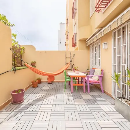 Lejlighed Guestready - Minimalist Downtown Apt With Terrace *